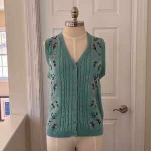 NORTHERN REFLECTIONS green floral embroidered sweater vest with flowers